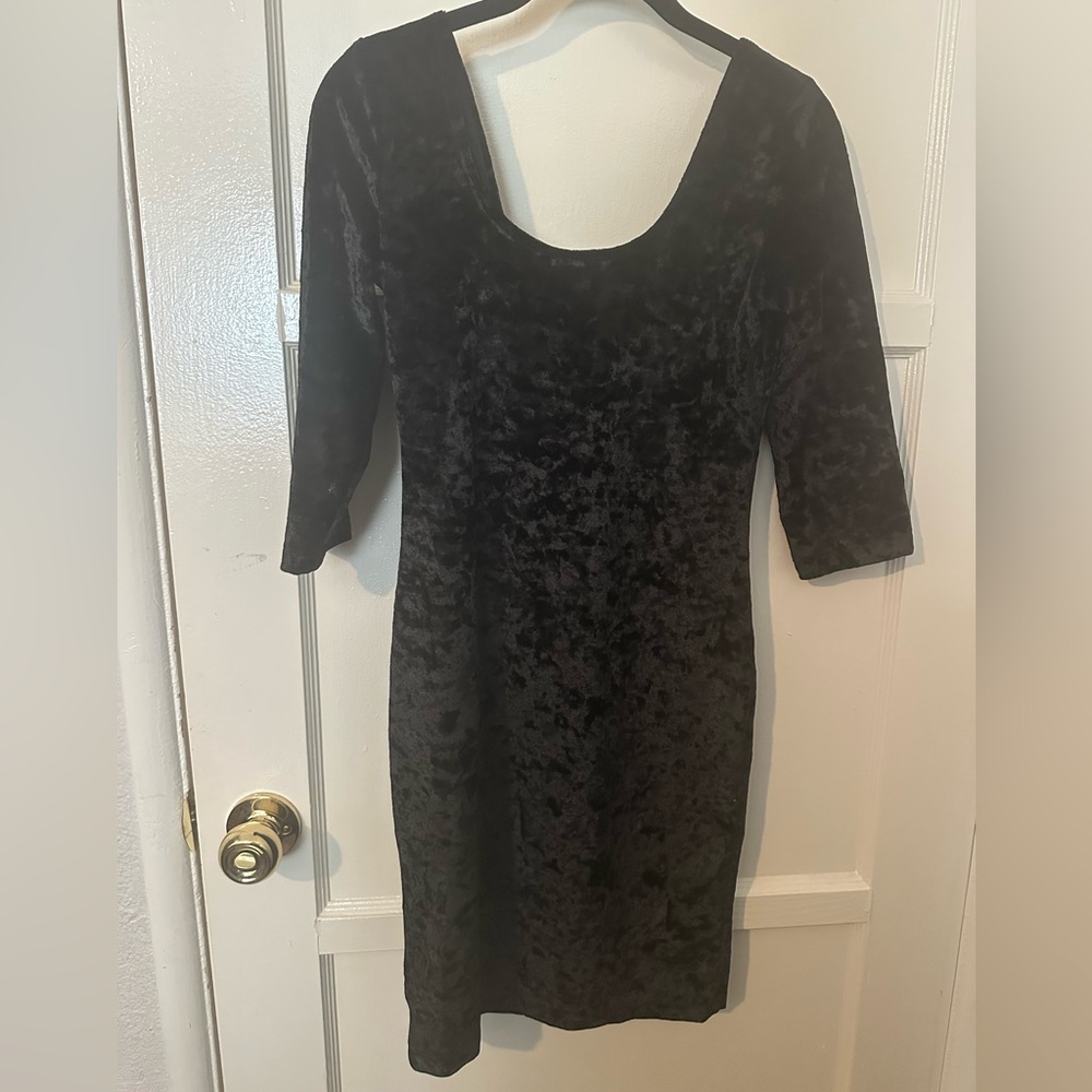 Rue21 Black Velvet 3/4 Sleeve Bodycon Mini Dress